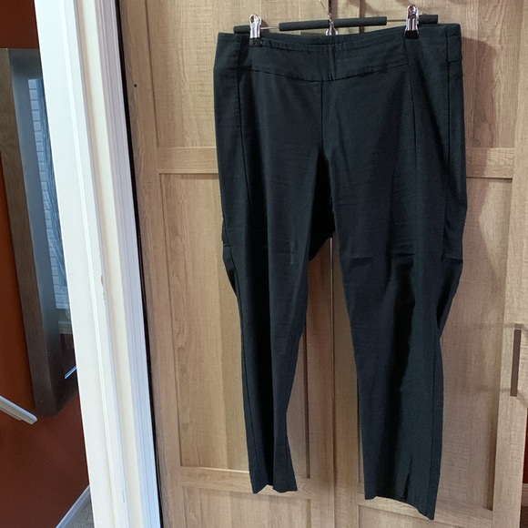 Haggar size 14 dress pants. - Picture 2 of 4